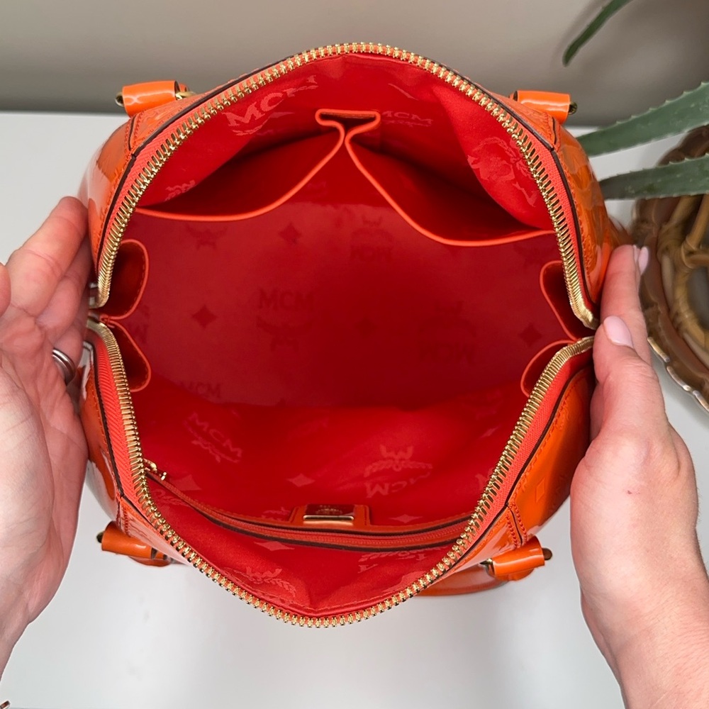 MCM Ivana Patent Leather Large Bowler Bag Orange Printed Logo Y2k Pristine - Picture 8 of 13
